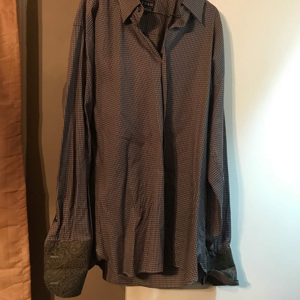 Men’s dress shirt